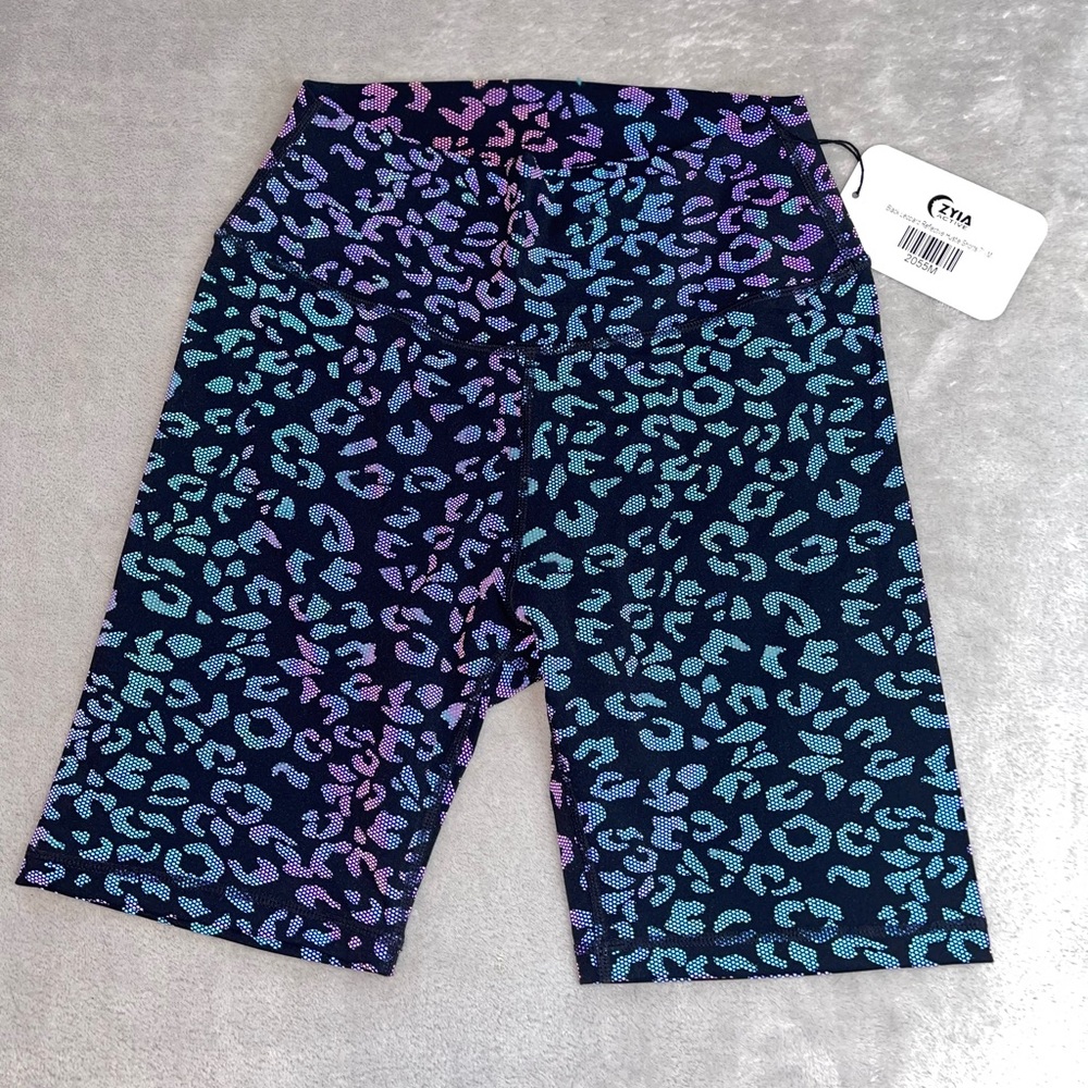 Black Leopard Reflective Hustle Shorts 7”